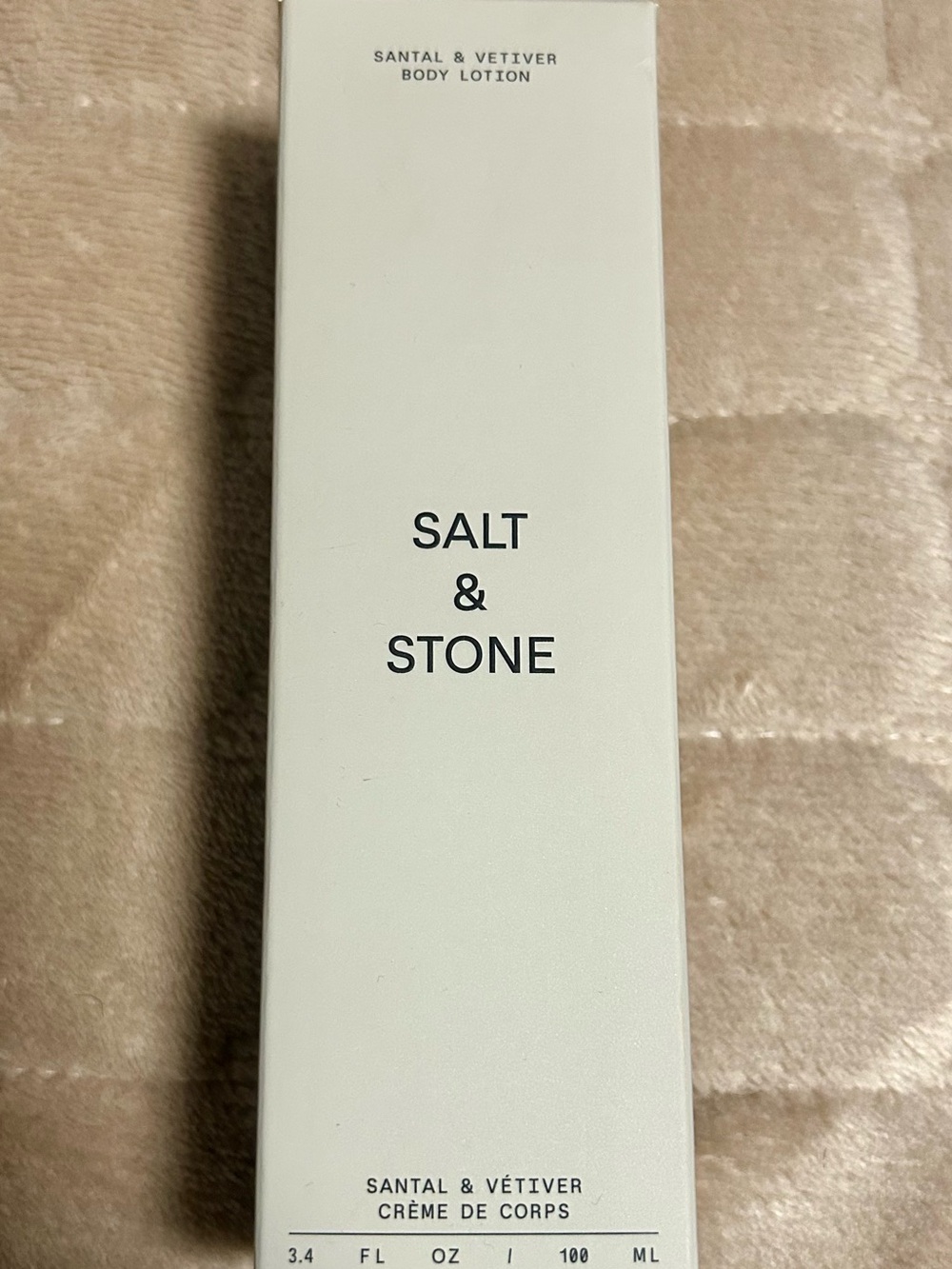 Salt & Stone Santal & Vetiver Body Lotion 3.4 oz / 100 mL New in Box - Picture 2 of 3